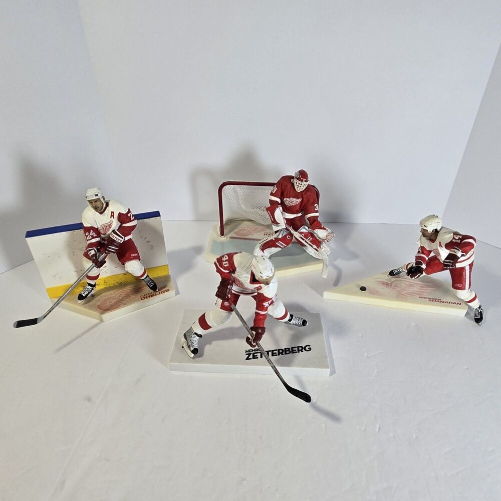 Lot 4 McFarlane Detroit Red Wings Figures Hasek Zetterberg Chelios Shanahan